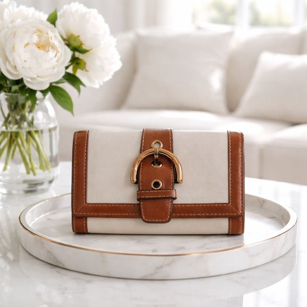 COACH Campbell Leather Wallet - Brown Off White